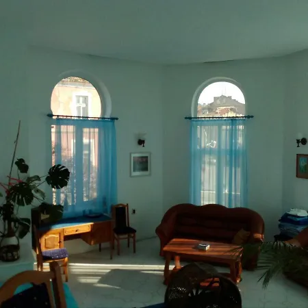 Apartment Maisonette Old *